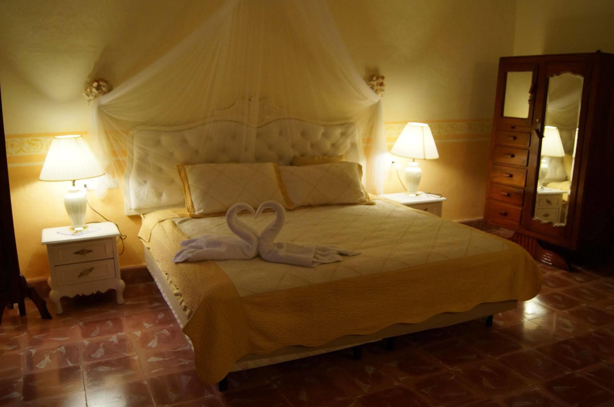 Casa Marlene Hotel Valladolid  Ngoại thất bức ảnh